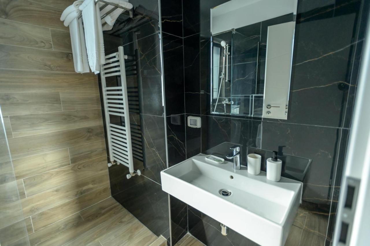 Aparthotel Plazza Mamaia Nord à Năvodari Extérieur photo